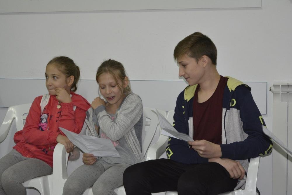 Incontro con la comunità presso al centro giovanile "San Giuseppe" dei Padri Cavanis di Pascani.