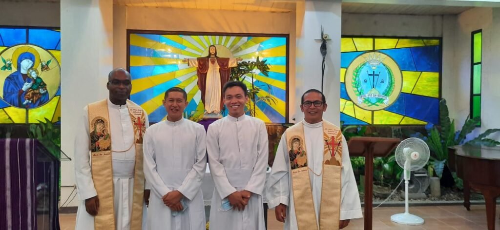 Nel Seminario Cavanis delle Filippine - MARZO 2021 - due religiosi, Charles Bantayan e Frances Cadagdagon, sono stati laureati negli studi teologici.