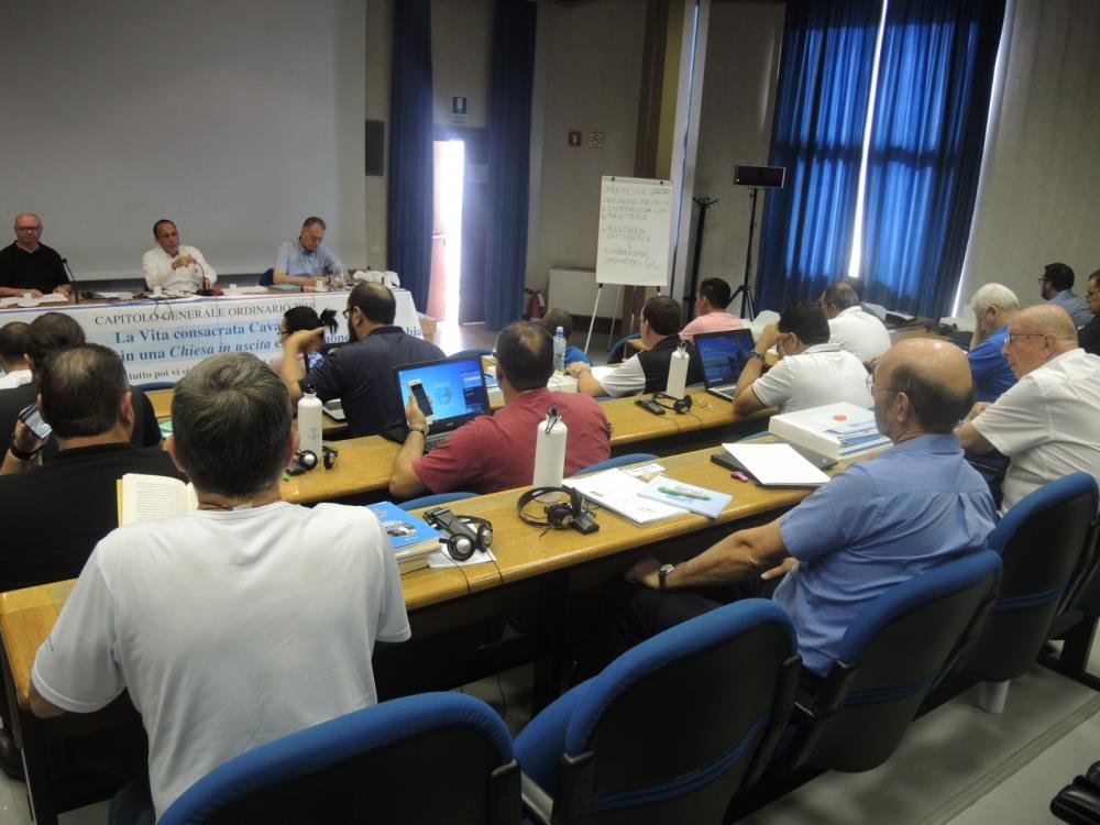 Il resto della giornata, dopo un breve incontro sulla metodologia in aula magna, si svolge con lavori di gruppo ossia workshop.