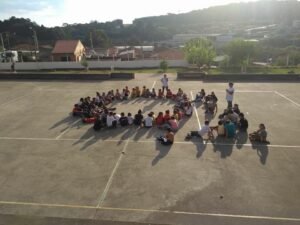 Attività con i bambini della Casa da Criança e do Adolescente Padre Marcello Quilici, Castro-PR.