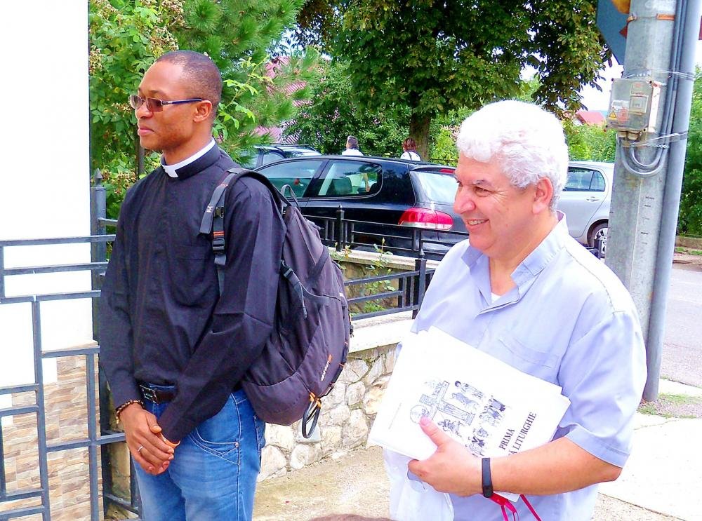 Padre Francois Kanyinda Mpinga e Padre Antônio Élcio Aleixo.